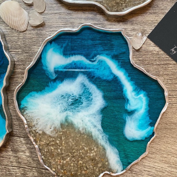 Resin Beach Coaster, Set of 4, handmade - Picture 7 of 10
